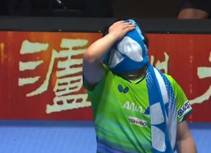 开云下载-拒绝和王楚钦握手，丢冠后，谁注意松岛辉空举动，原因曝光或被罚|世界杯|澳门|WTT重庆冠军赛|雨果·卡尔德拉诺|男单冠军_新浪新闻